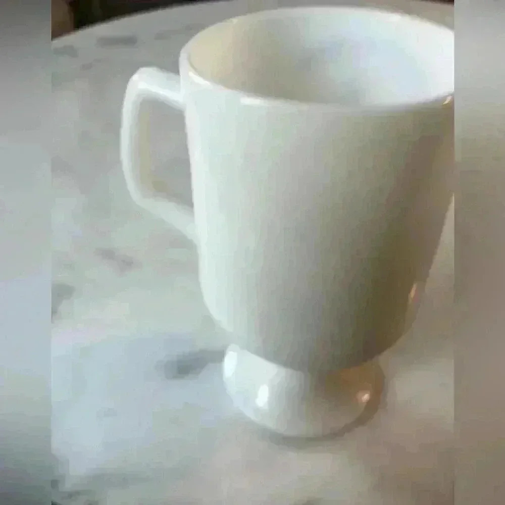 Vintage  Walt Disney World collectible milk glass souvenir mug “gramma” - Picture 3 of 8